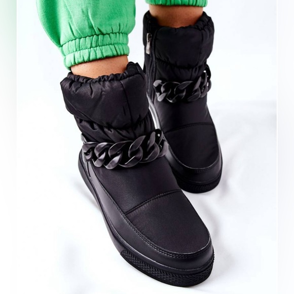 ⭐️HOST PICK⭐️ ARTICA Black Dale WaterProof Boots 10 - Picture 3 of 5